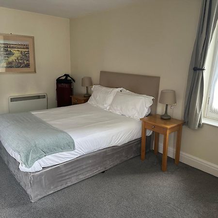 The White Hart Hotel Welwyn Extérieur photo