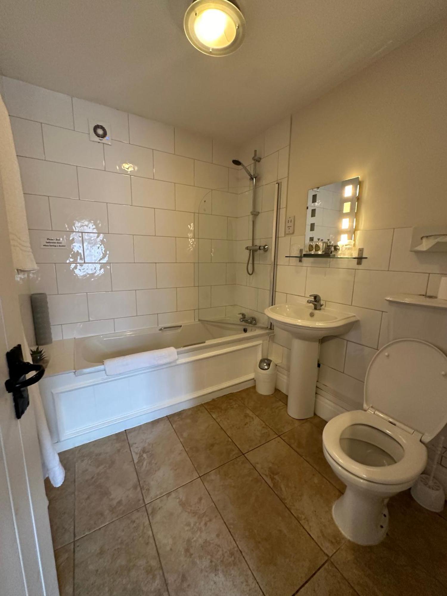 The White Hart Hotel Welwyn Extérieur photo