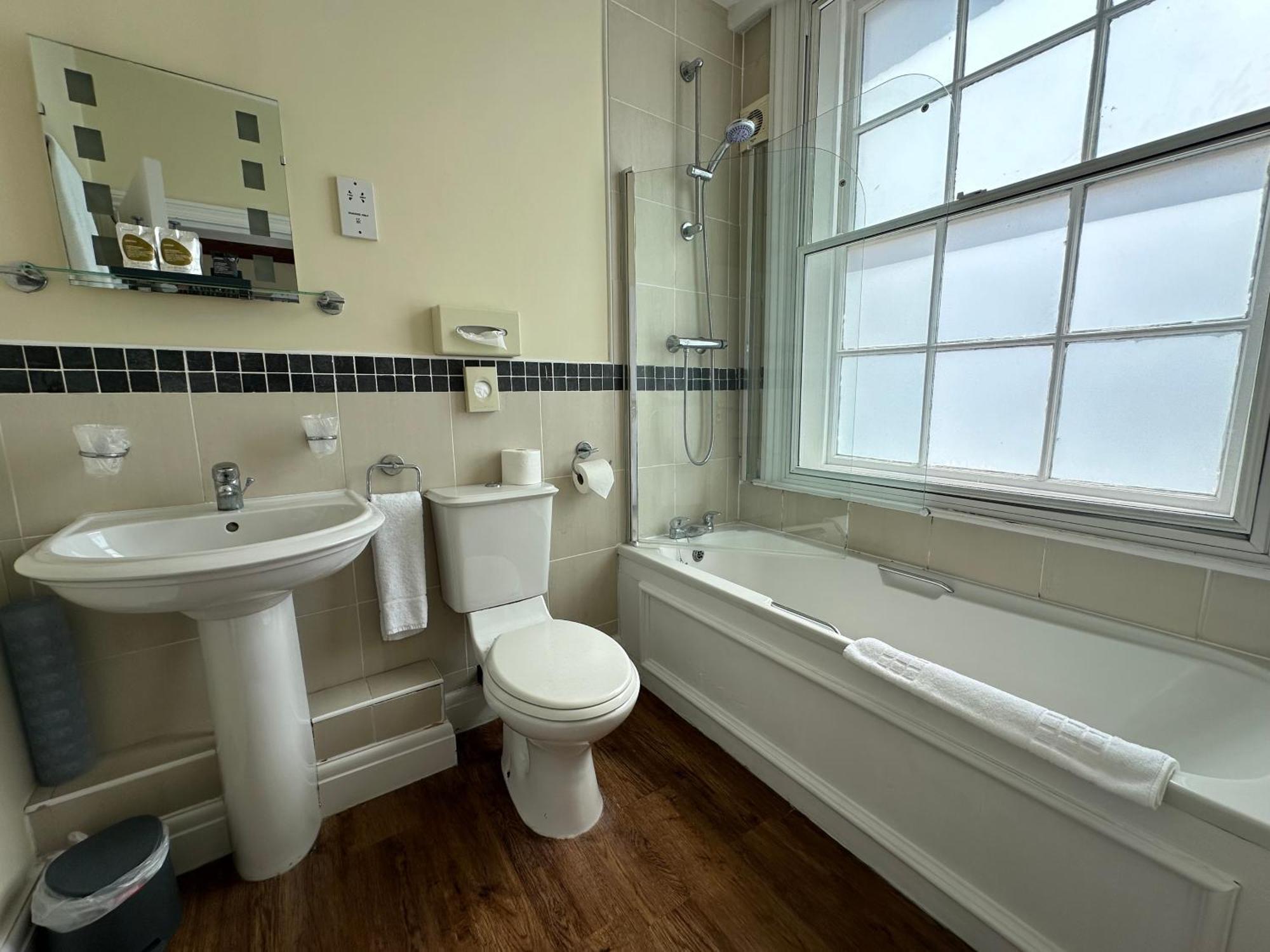 The White Hart Hotel Welwyn Extérieur photo